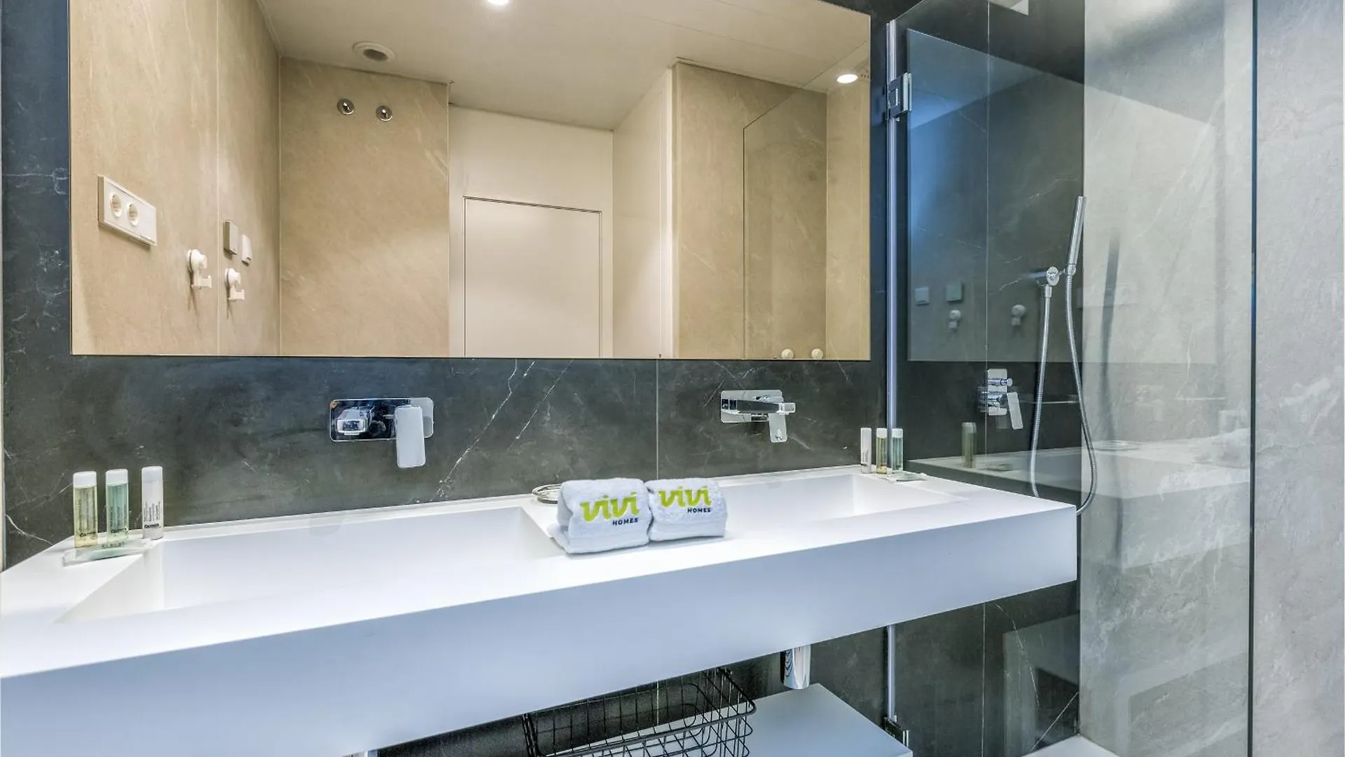 Apartamento Vivi Homes - Sana Pool, Sauna, Gym & Beach Torremolinos Espanha